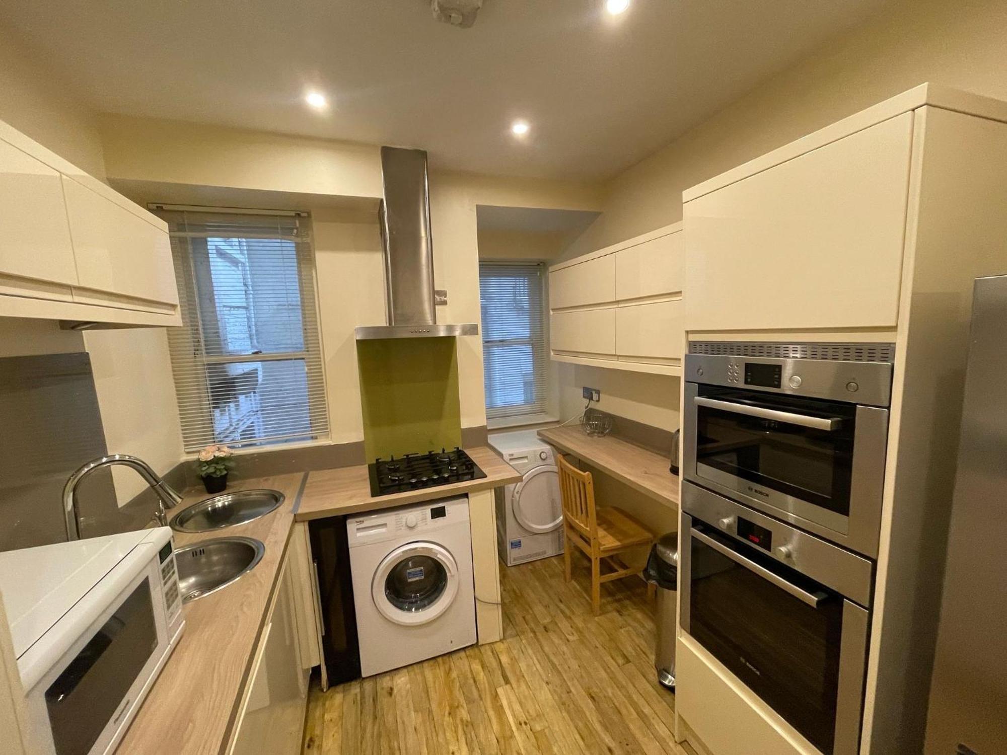 Appartement 5 Bedroom 4 Bathroom 1 Reception House In Marylebone W1 Londres